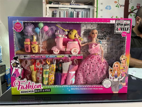Star Girl Lovely Fashion Designer Doll Set